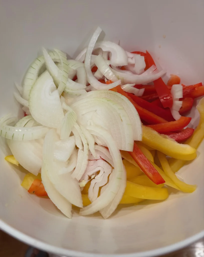 easy fajita style shrimp and grits prep veggies