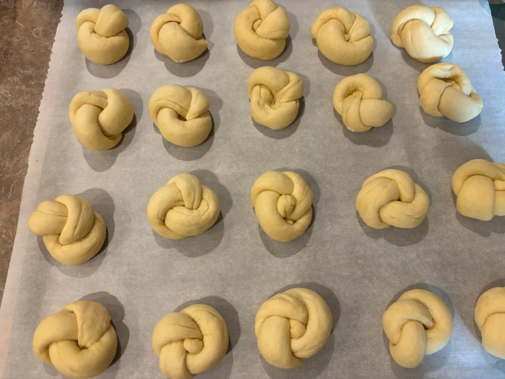 garlic knots ready to bake
