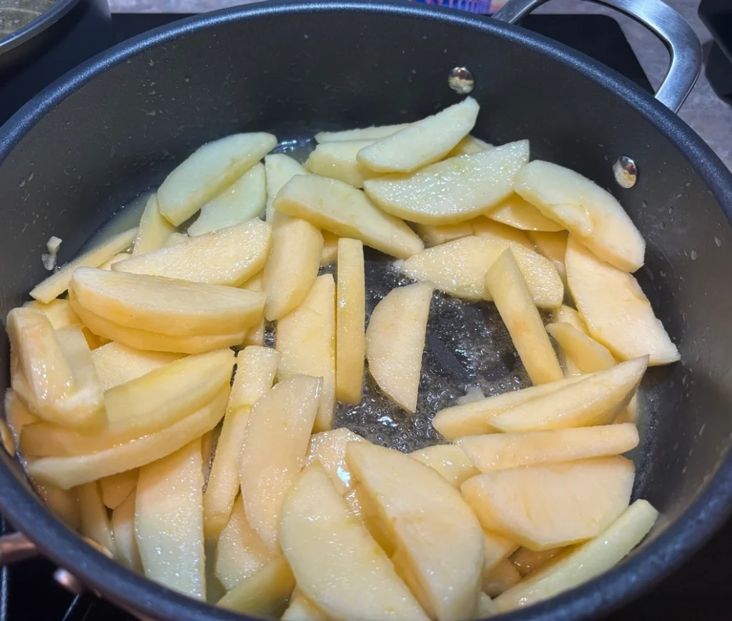 Cinnamon Sautéed Honeycrisp Apples cinnamon sautéed honeycrisp apples cook apple